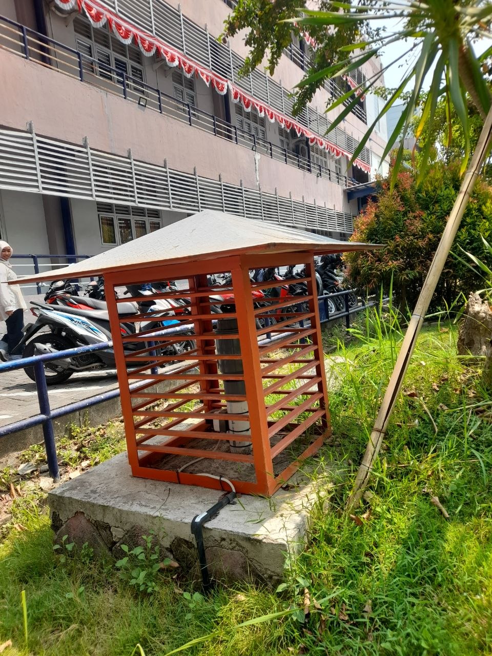 Groundwater level telemetry station for hydrogeological and land subsidence monitoring